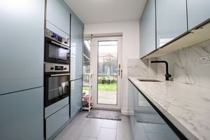 Kitchen- click for photo gallery